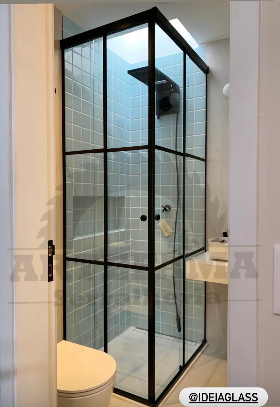 Box executado pela Artefama com kit Ideia Glass