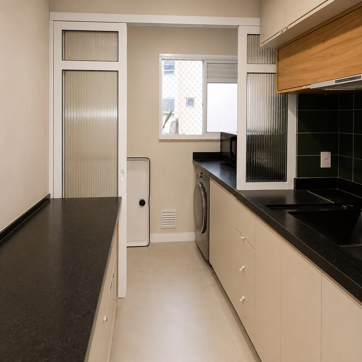 Divisória de ambiente na cozinha, aberta — Artefama