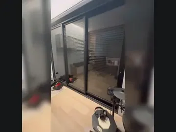 Janela e porta de alumínio com persiana integrada